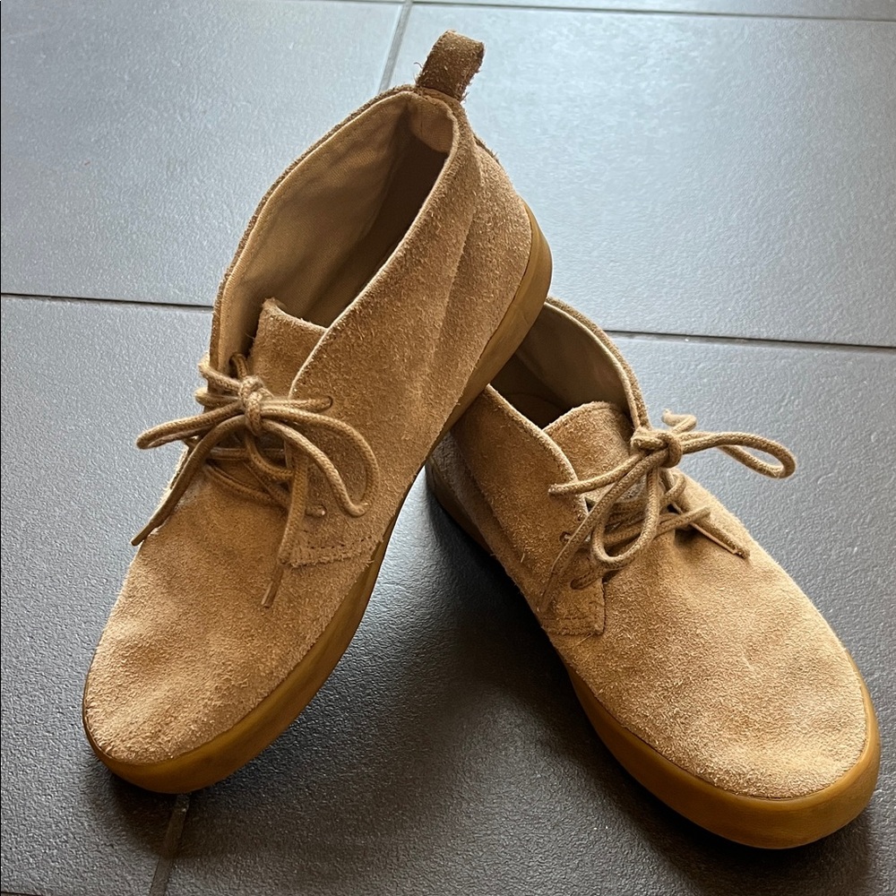 GAP Kids Tan Beige Moccasins light and comfortable stylish size 3